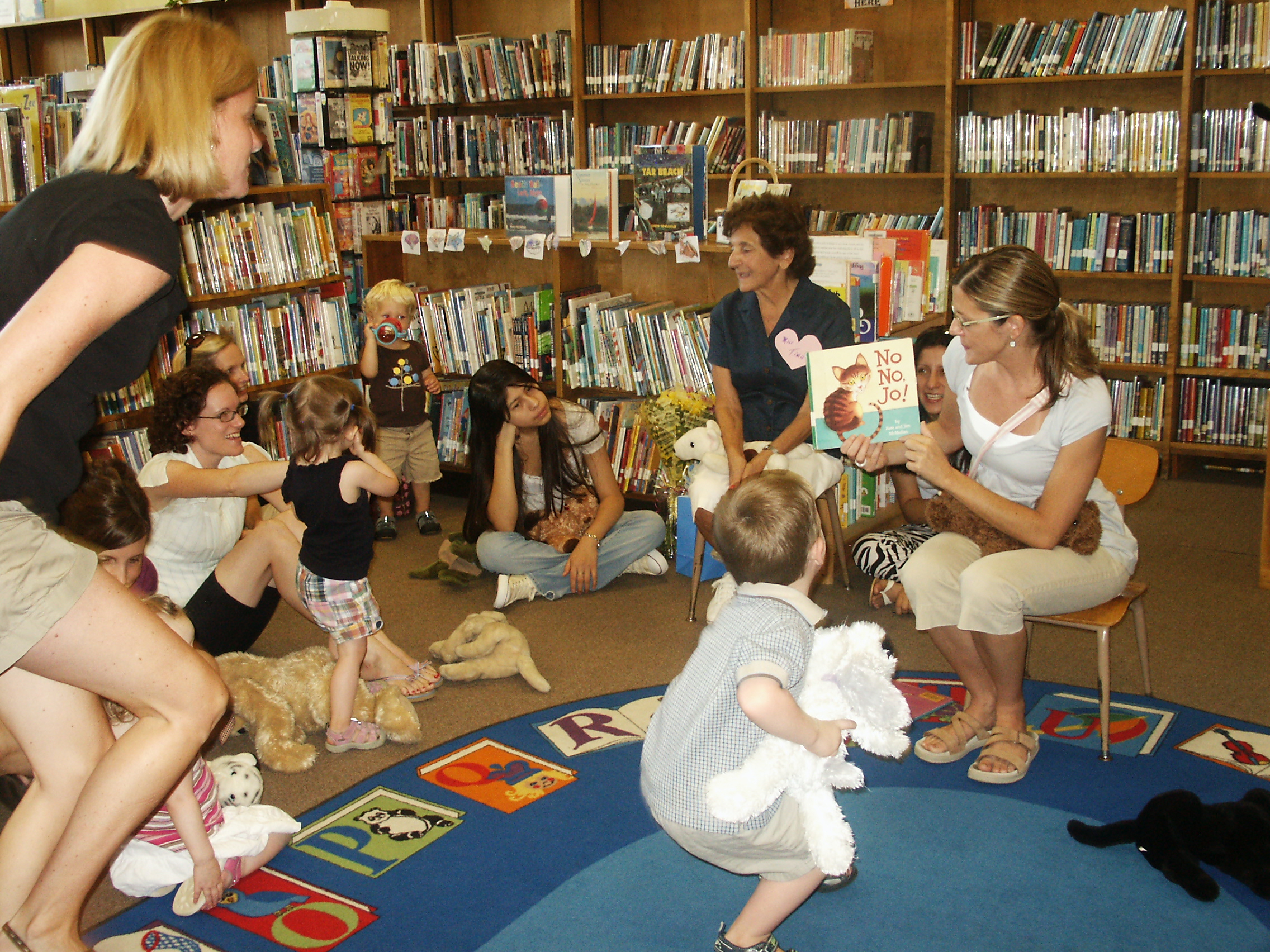 Mt. Pleasant Branch Cradle to Crayons Story Time in 2007